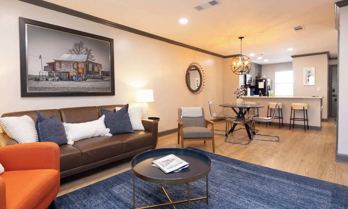 Oxford Condo | The Archie on Old Taylor by Apex Short Term Stays