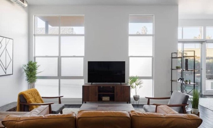 Del Rey Condo | The Artist Loft - 1250sqft - 1 MONTH MIN