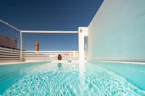 Doctor Barraquer-Grupo Renfe-Policlinico Apartment | The Artist's House with Private Pool by SHS