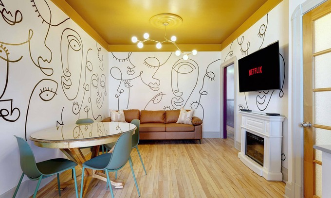 Hochelaga Apartment | The Artist - Subway nearby - Parking available