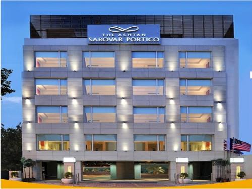 Green Park Hotel | The Ashtan Sarovar Portico