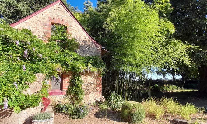 Saint-Sauveur-de-Flee House | The Baker's House