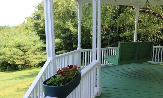 Meredith House | The Ballard House Inn