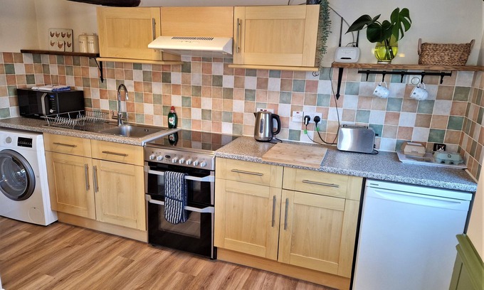 Ivinghoe Cottage | The Barn - an one bedroom (larger) that sleeps 2 guests in 1 bedroom