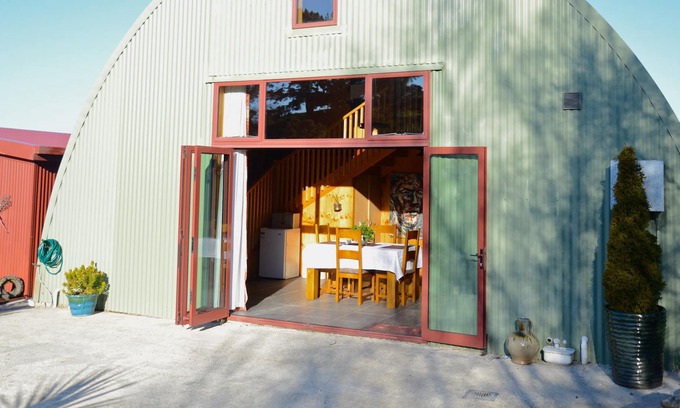 Waitati Bed & Breakfast | The Barn Bed & Breakfast