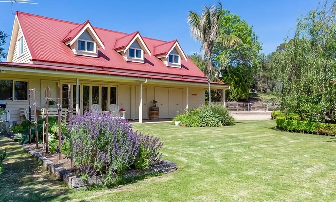 Rye House | The Barn Canterbury Homestead Peaceful Holidays