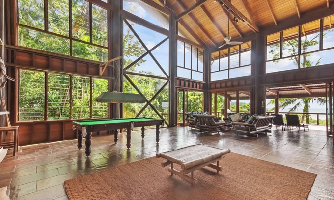 Kimberley House | The Barn Daintree Holiday House