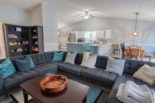 Basye House | The Basye House - Secluded Mountain Valley Getaway
