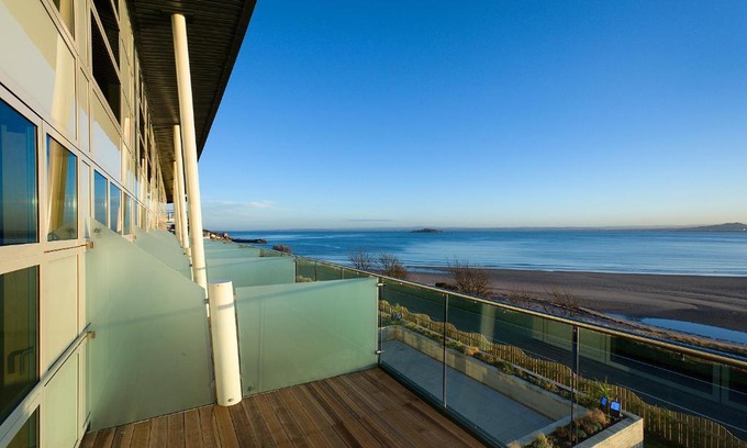 Burntisland Hotel | The Bay Hotel