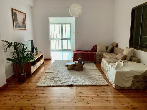 Limassol Apartment | The Bay Laurel