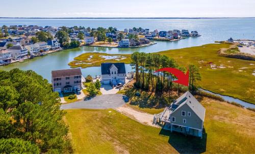 Captain's Cove House | The Baywatch Bungalow