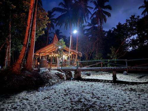 El Nido House | The Beach House at Dipnay San Fernando, El Nido