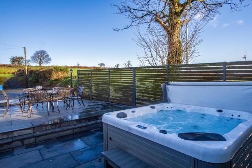 Narberth House | The Beacon - 3 Bedroom Cottage - Ludchurch - Narberth