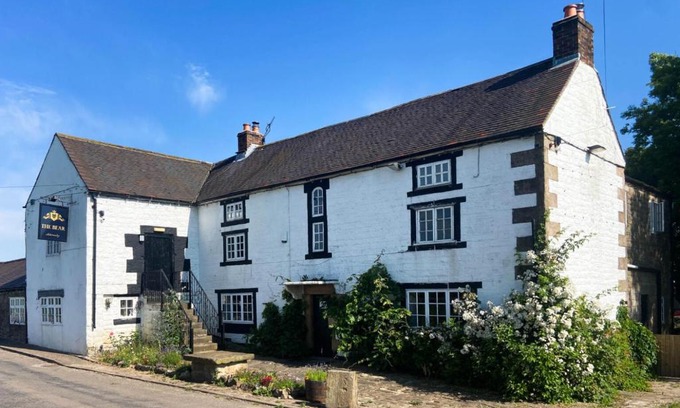 Crich Hotel | The Bear Inn