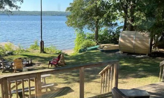 Marmora Cottage | The Bedford Cottage