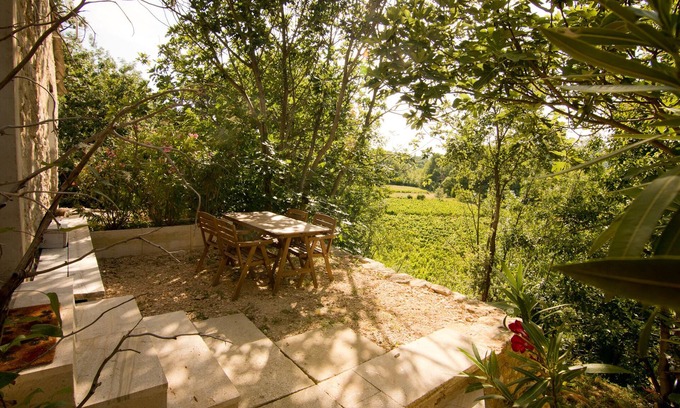 Mollans-sur-Ouveze House | The Bergerie in old farmhouse, very quiet