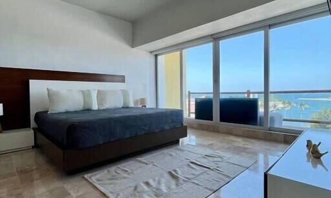 Palmar de Aramara Condo | The best view of the cruise ships