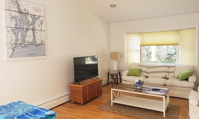 Narragansett House | The Black Point beach house!