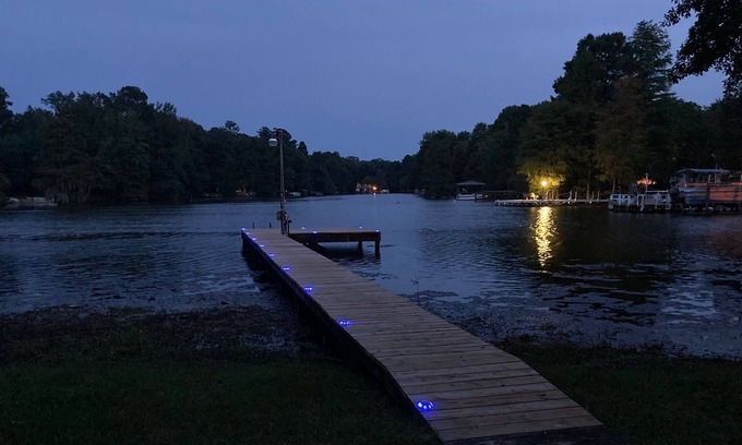 Eutawville House | The Blue Canoe Lodge – The perfect destination for family, fishermen & golfers!