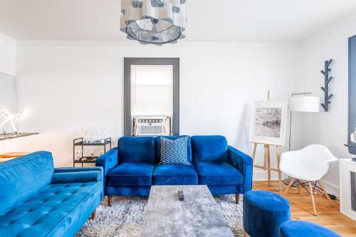 Brooklawn - St. Vincent Apartment | The Blue Sapphire 2BR 2 King beds & ample backyard
