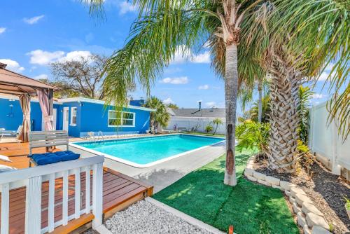 Largo Villa | The Blue Villa - Luxury Clearwater by BlueBellaEstate