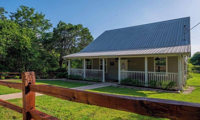 Waco House | The Bluebonnet 2 Bedroom Family House