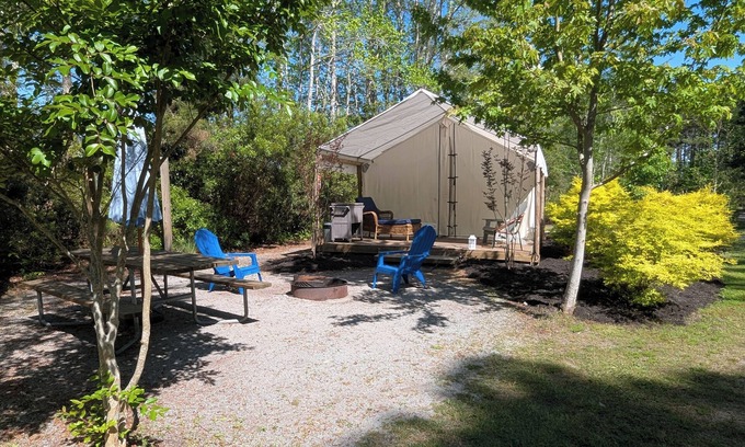 Supply RV Rental | The Bohemian Dream Glamping Tent-Private Oasis 2 miles to Holden Beach