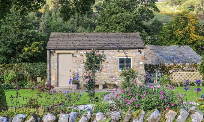 Arncliffe House | The Bothy