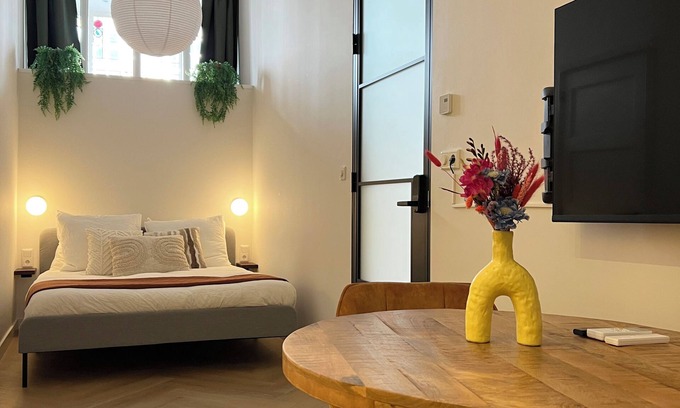 Dordrecht Apartment | The Boutique City Nook