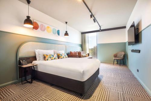 Mitchelton Hotel | The Brook by Nightelier