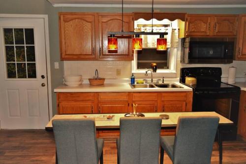 Grand Forks House | The Bungalow