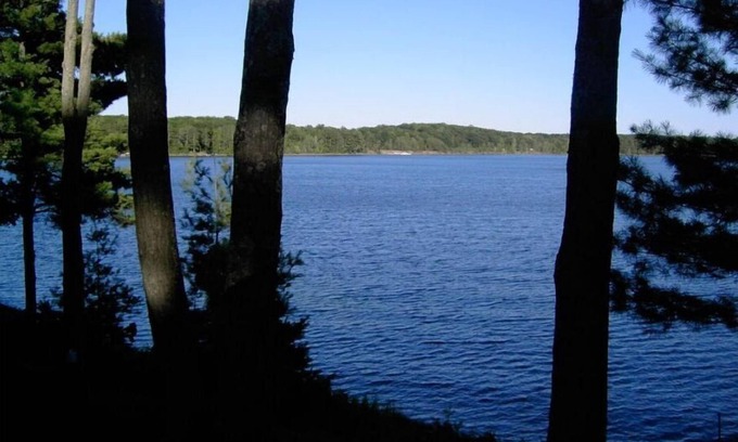 Stone Lake House | The Cabin at Double Eagle - A large home on beautiful Stone Lake!