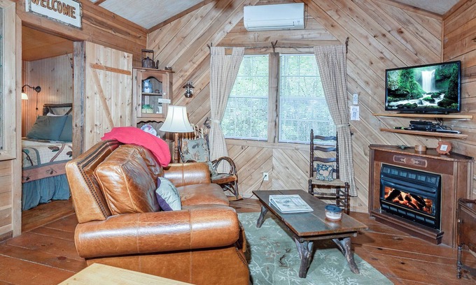 Lake Toxaway Cabin | The Cabins at Seven Foxes