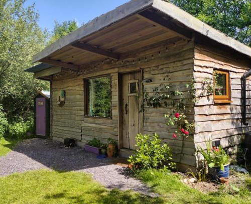 Henryd Ski Chalet | The Cabins Conwy