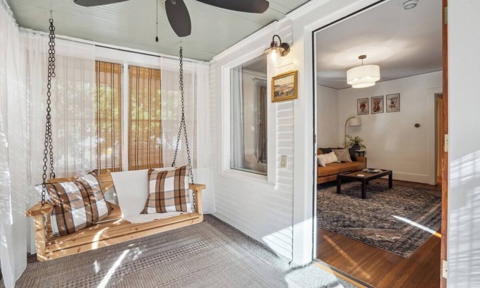 Ames House | The Caddy's Cottage S
