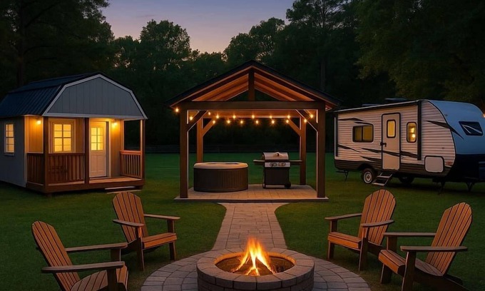 Berkeley Apartment | The Camper at The Pines Horse Farm