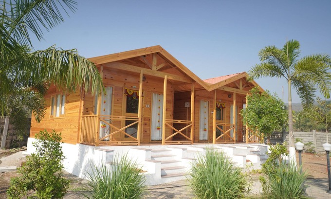 Murud Hotel | The Candlewood Resort