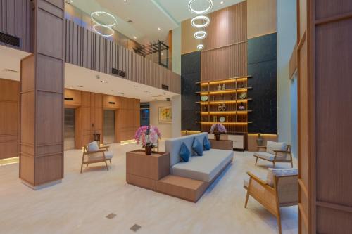Surabaya Hotel | The Capital Hotel Surabaya