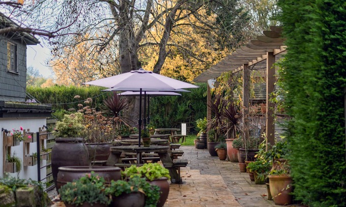 Five Oak Green Hotel | The Carpenters Arms