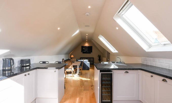 Ipswich Cottage | THE CART LODGE in Lavenham