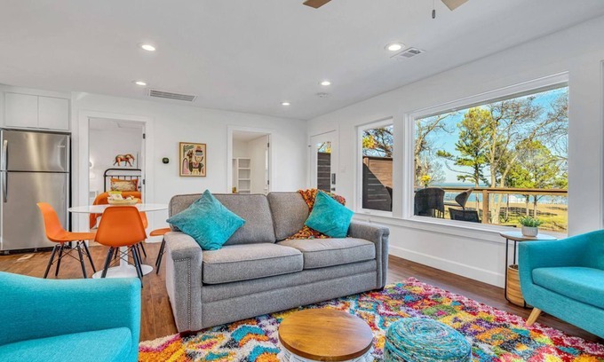 Wills Point House | The Casita @ Lago Vista Waterfront with Views