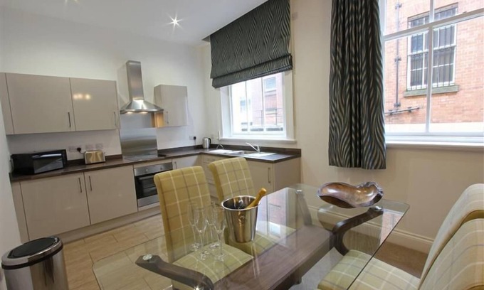 Liverpool City Centre Apartment | The Castle Collection - 42 Castle Street