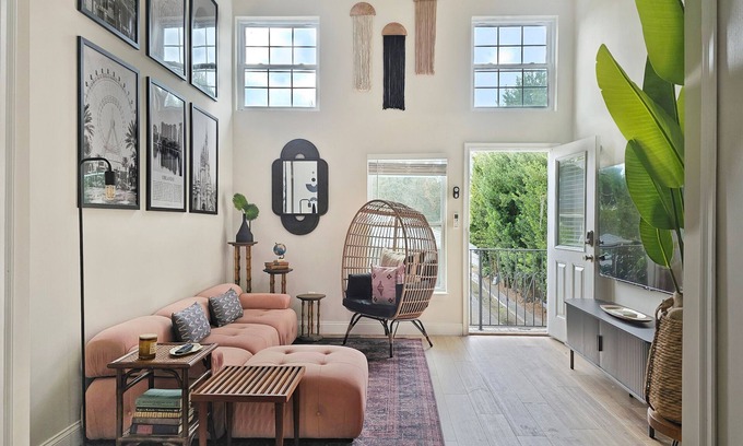 Lake Davis - Greenwood Apartment | The Catherine by the Guest/House Collection