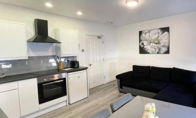 Blackpool Town Center Apartment | The Central Suite Sasco Apartments