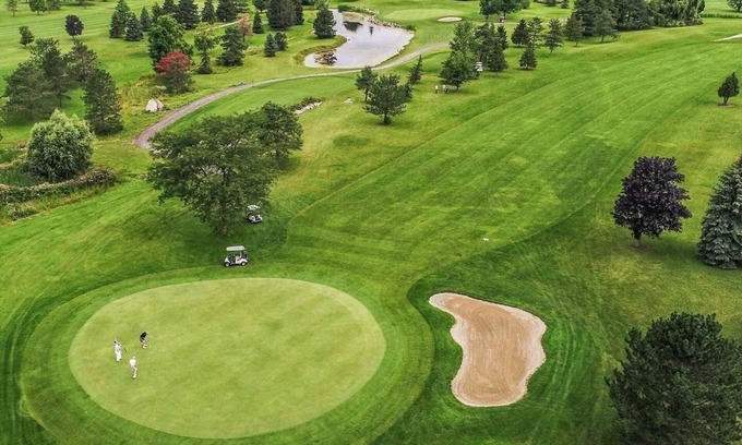 South Lima House | The Charleston House- Steps from 2 Golf Courses Perfect Fingerlakes Getaway