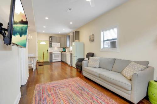 West Columbus House | The City Cottage - Unique and Cozy