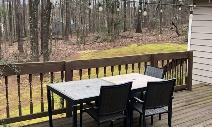 Newnan House | The Clean, Quiet Place.