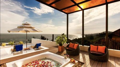 Phu Hai Beach Apartment | The Cliff Residence