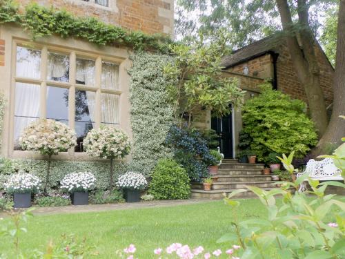 Medbourne House | The Coach House
