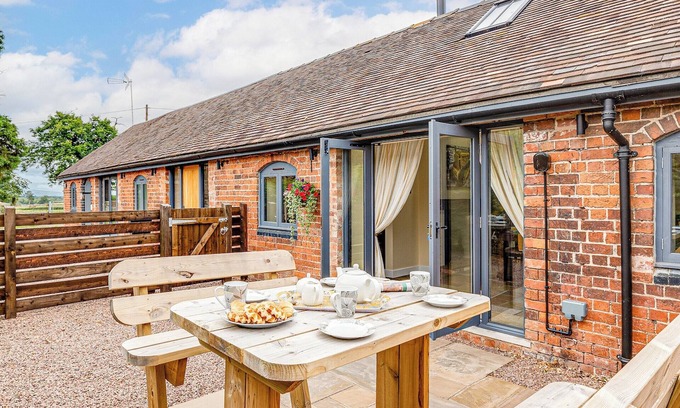 Burlton Cottage | The Coach House - UK32461